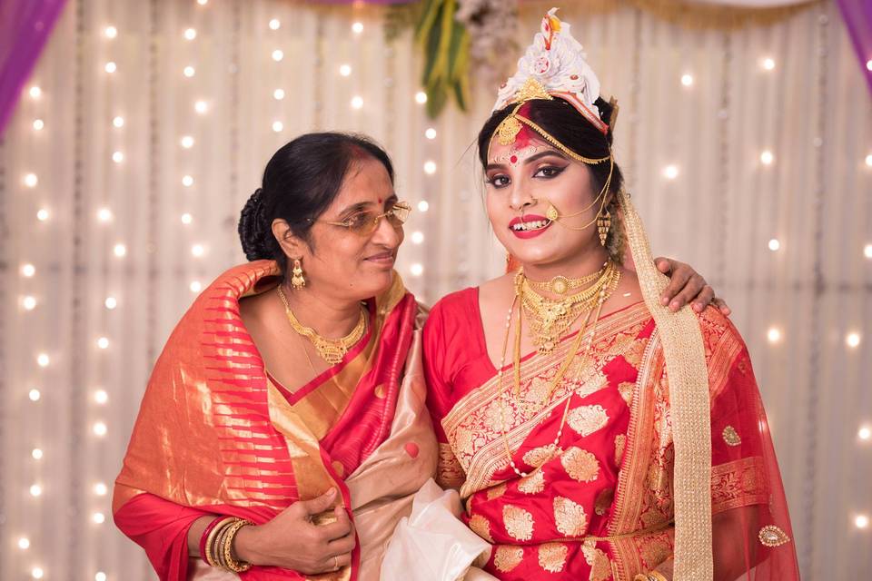 Mother's Love Wedding Photography