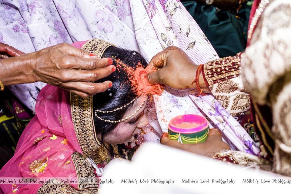 Mother's Love Wedding Photography