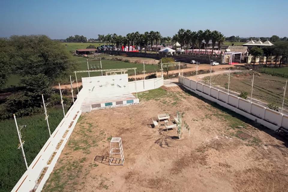 Lawn area