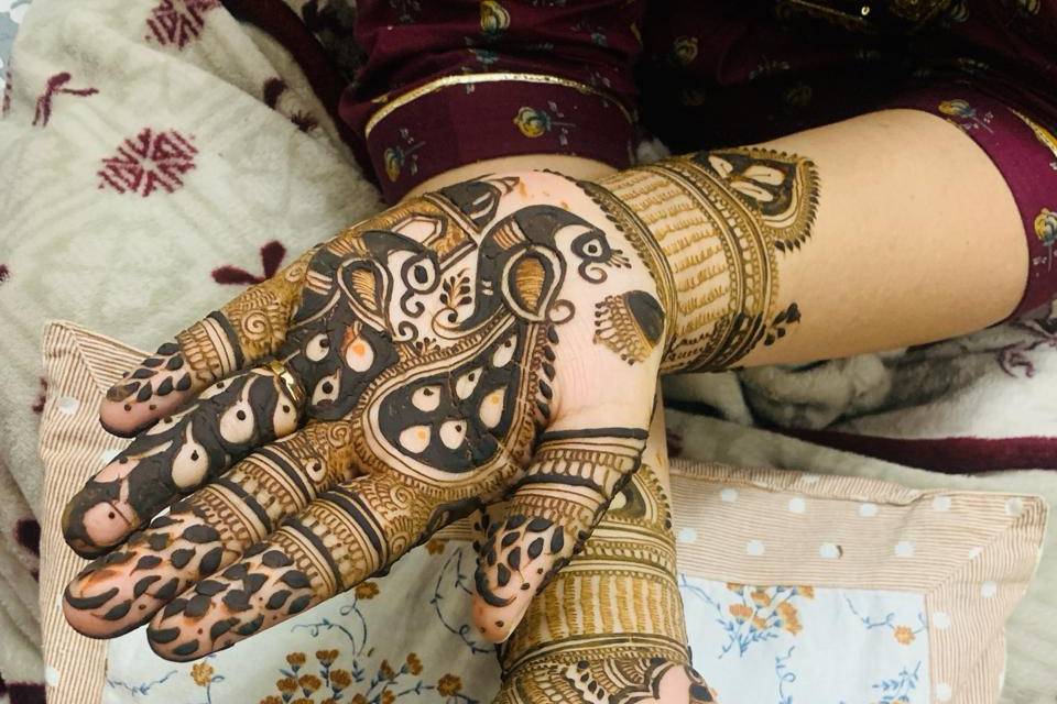 Designer Mehndi