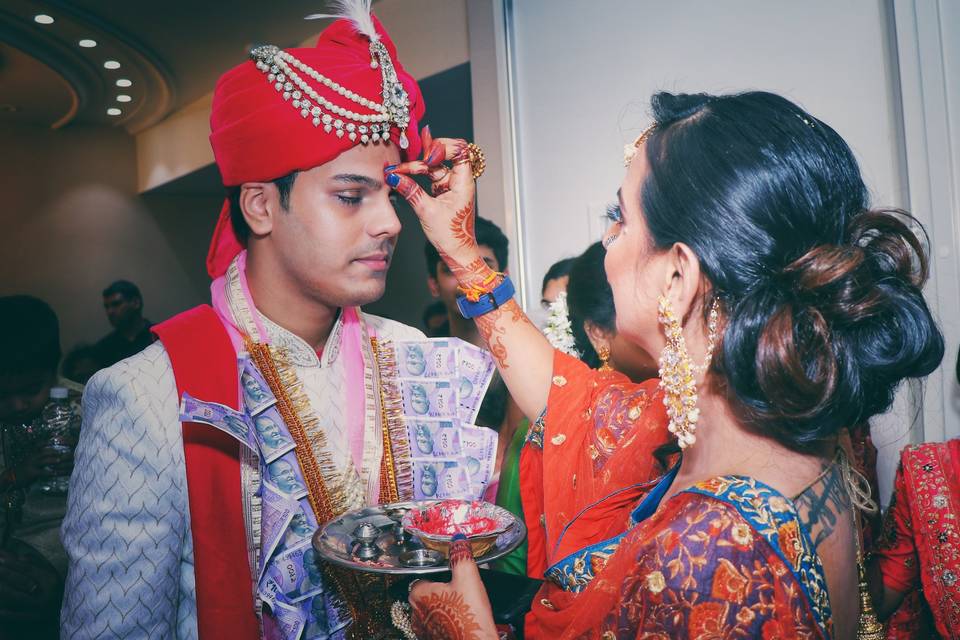 Tilak - groom entry