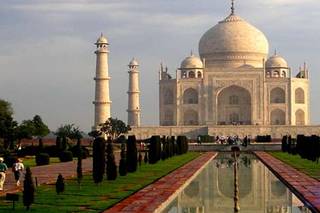 Aros Travels