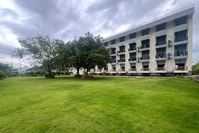 Lawn area