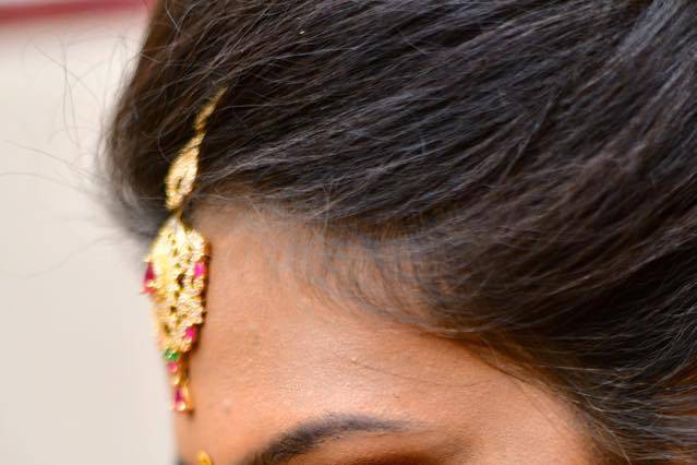 Makeup and Hair by Gayatri Raghavan