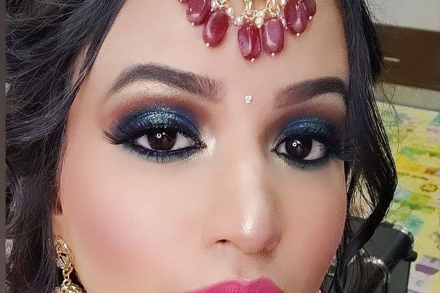 Ayushi Goel Makeup Artist