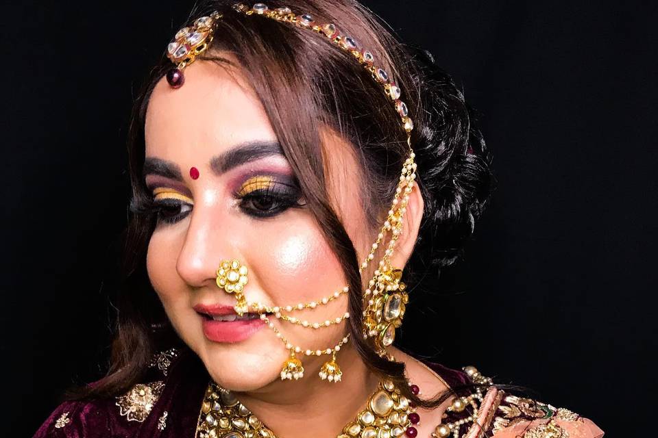 Ayushi Goel Makeup Artist