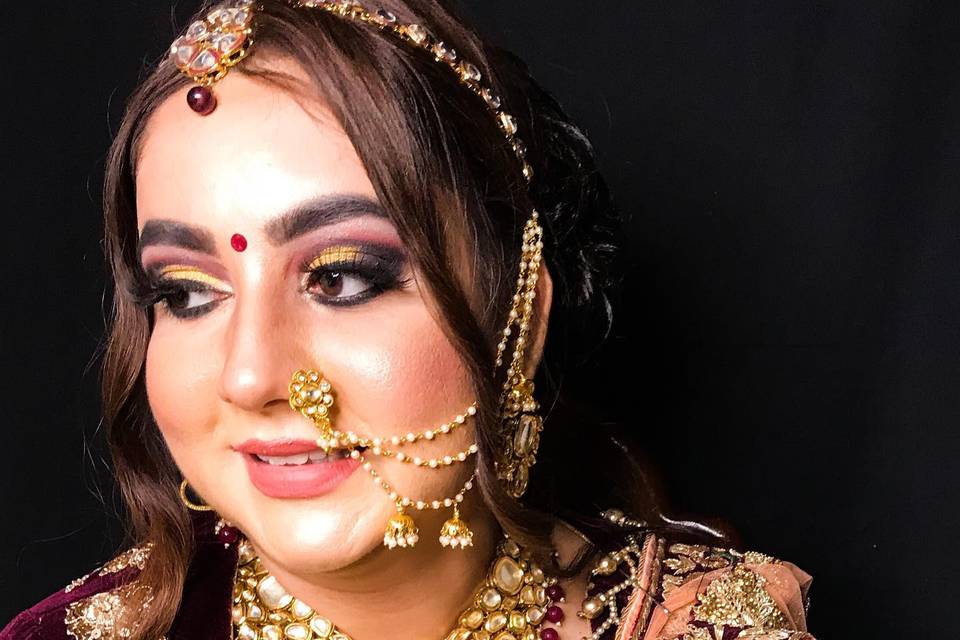 Ayushi Goel Makeup Artist