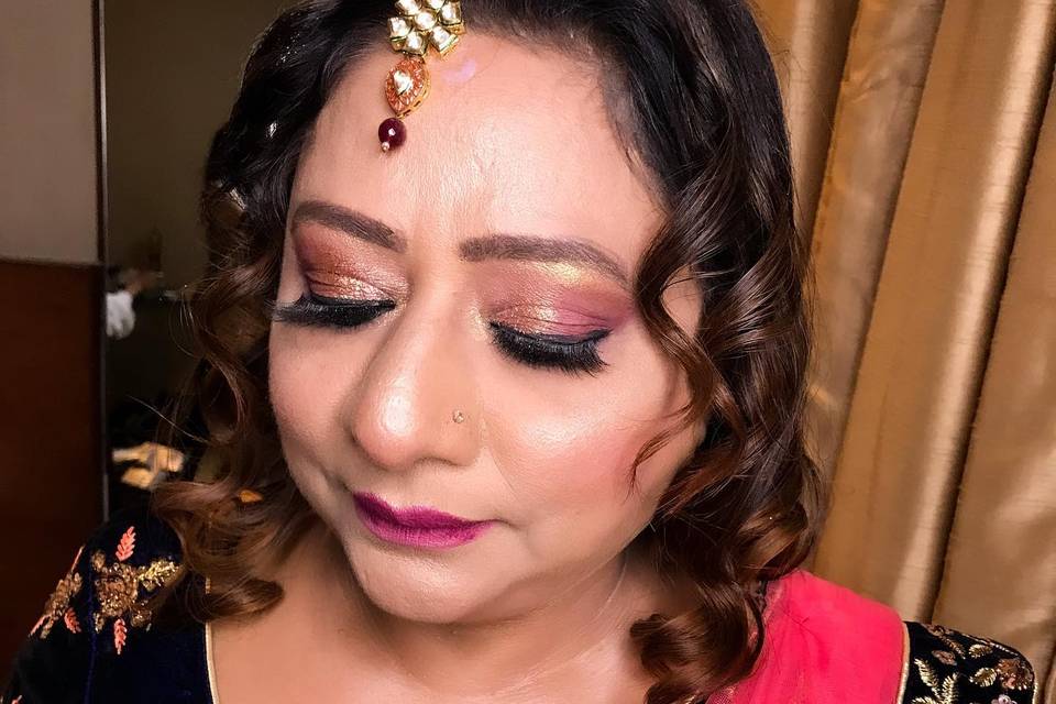 Ayushi Goel Makeup Artist