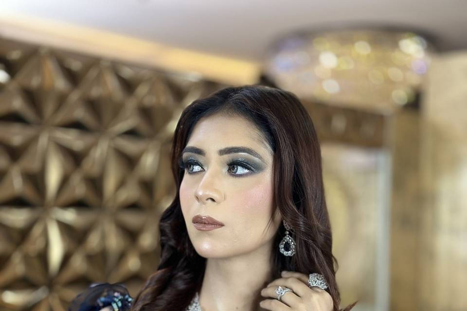 Party makeup