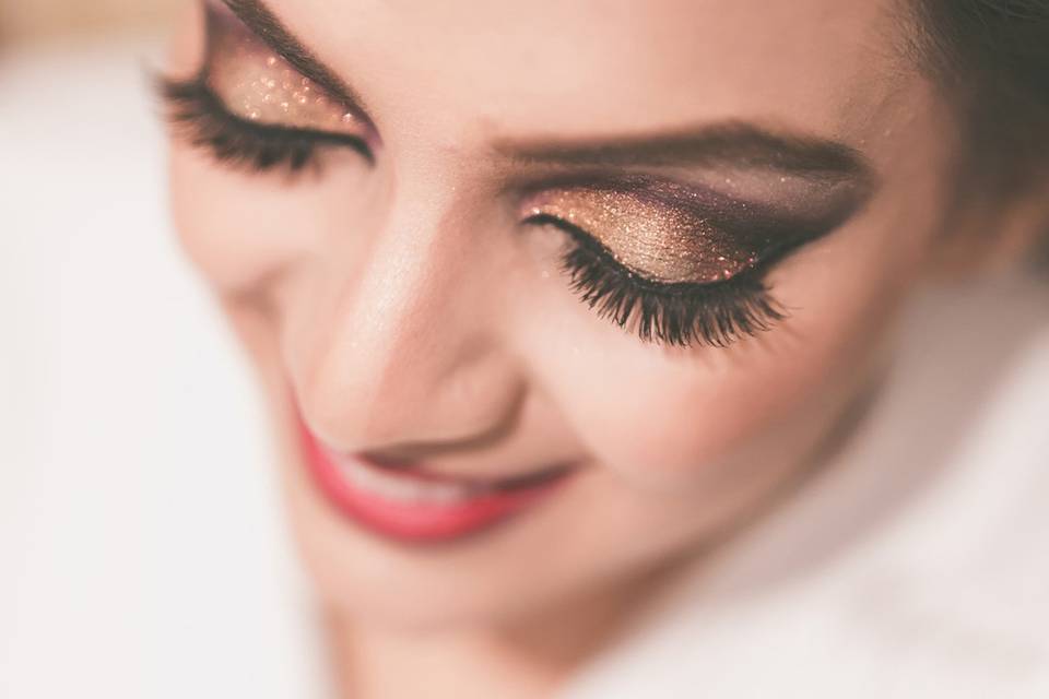 Beauty & Makeup Artist, Sirat Brar