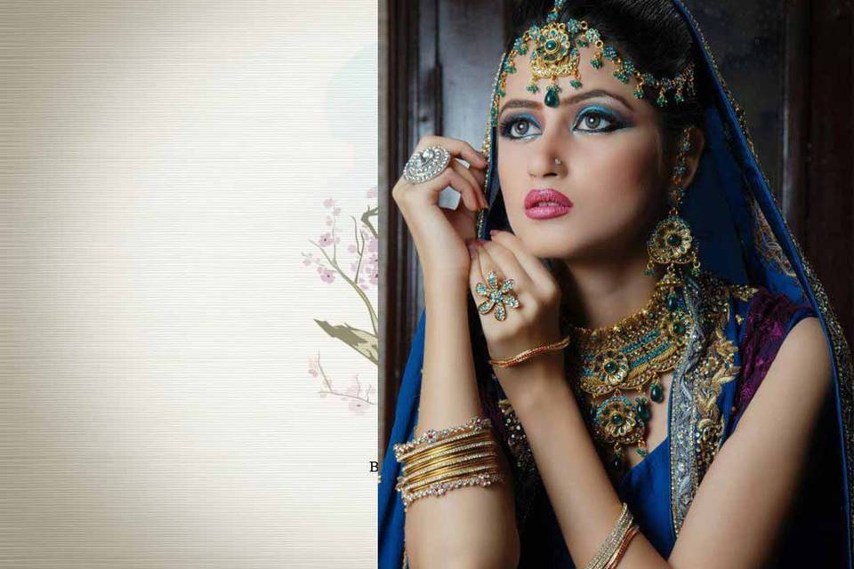 Beauty & Makeup Artist, Sirat Brar