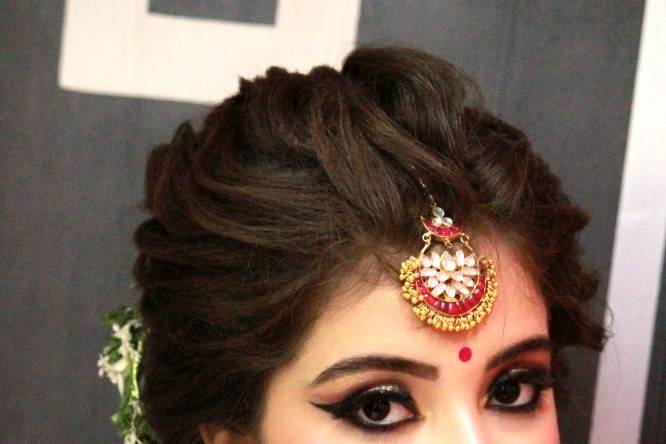 Bridal makeup