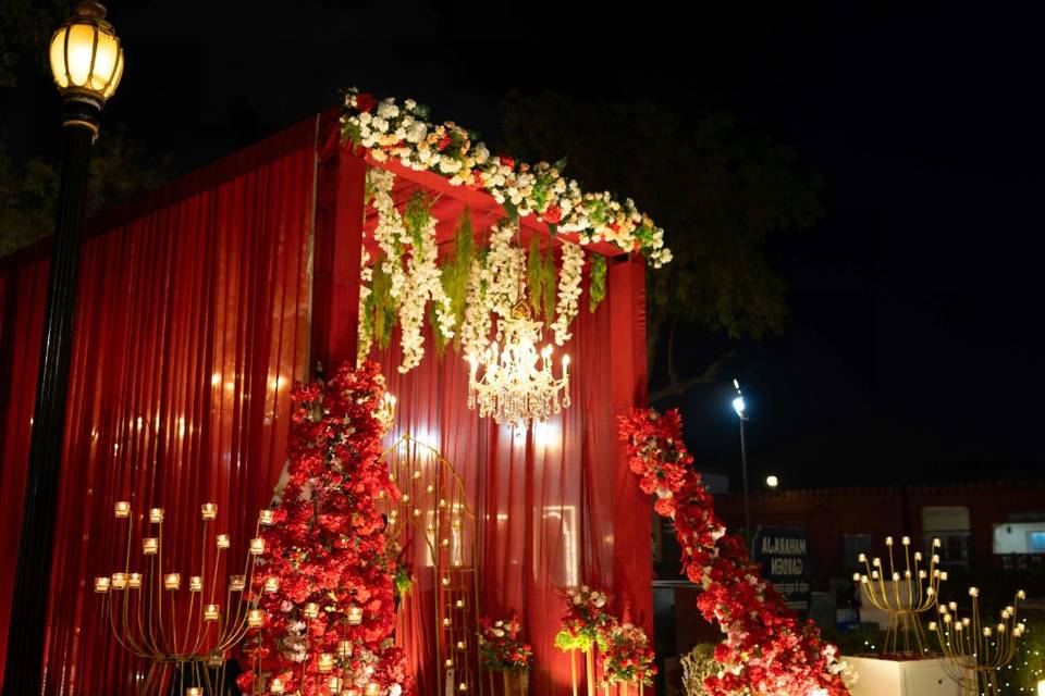 Red theme royal Entry