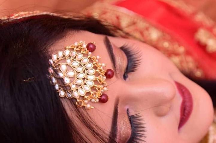 Makeup Artist Preeti