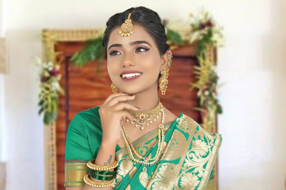 South Indian bride makeup