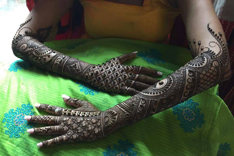 Designer mehndi