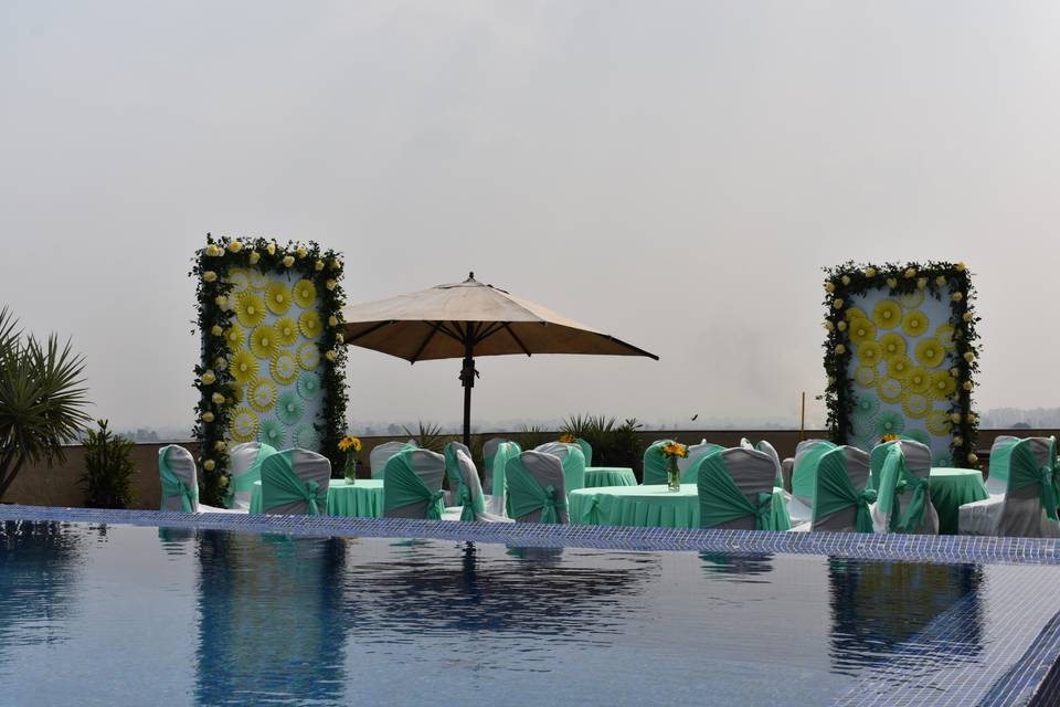 Pool side haldi set up