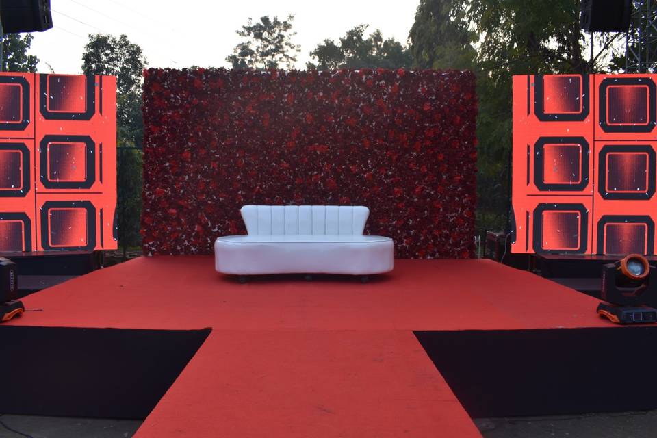 Ring ceremony stage