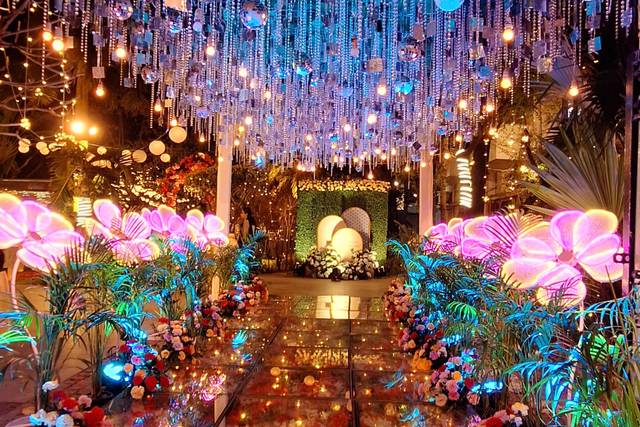Entrance decor