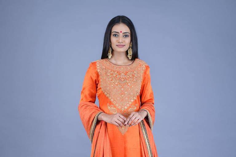 Aarti Rajput Moghul Collection