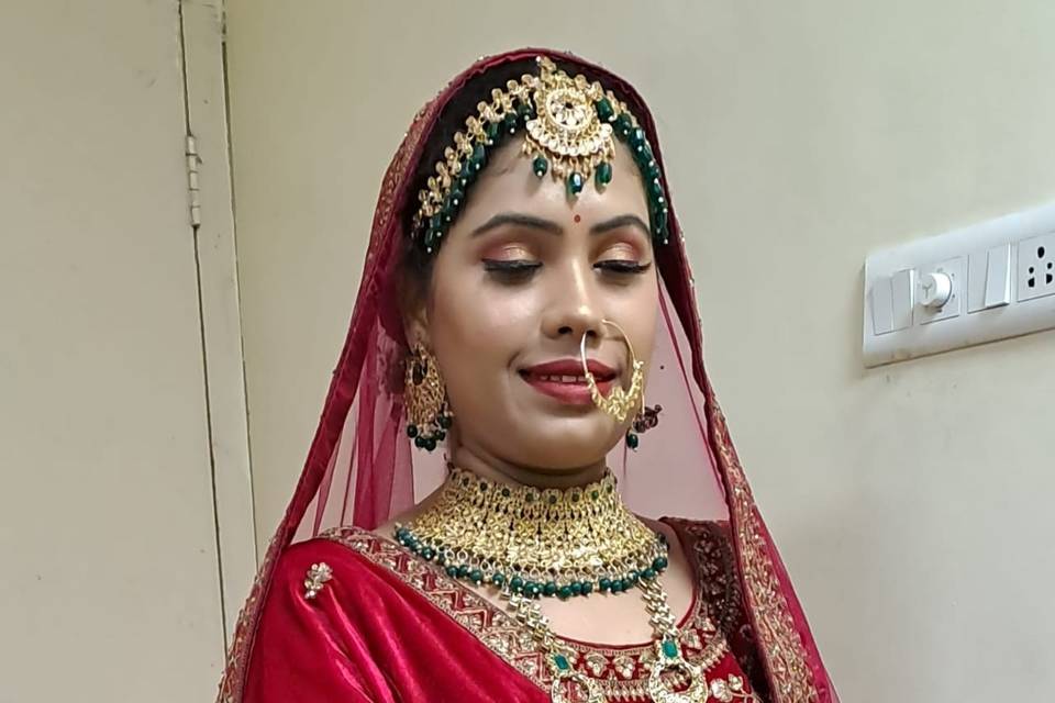 Sabhya Sachi Bridal Look