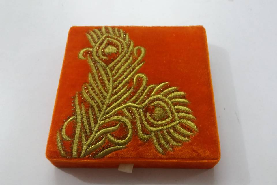Embroidery invi box
