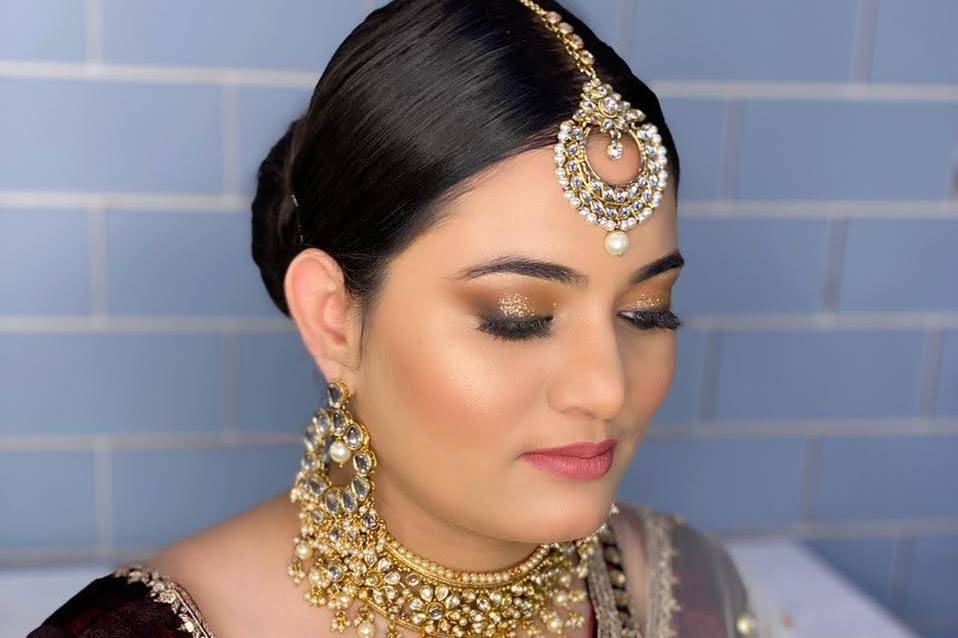 Makeup by Sakshi Parekh