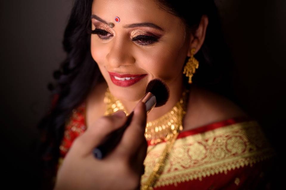 Ami Sagar Makeup Artist