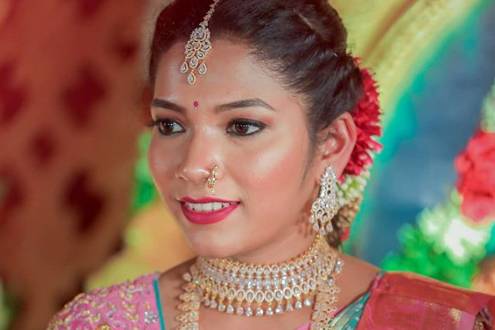 Makeup By Visali