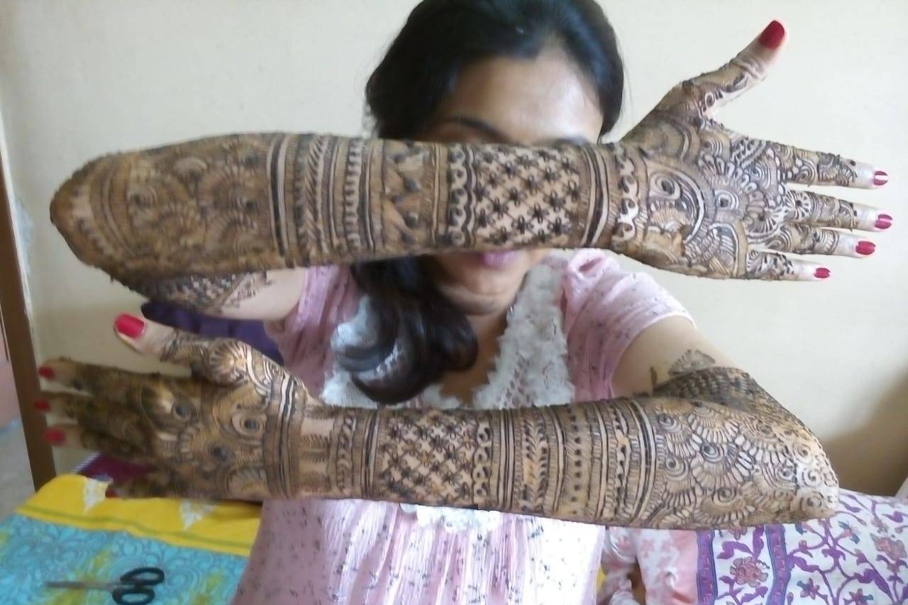 Deepak Mehandi Art & Classes - Mumbai | Price & Reviews