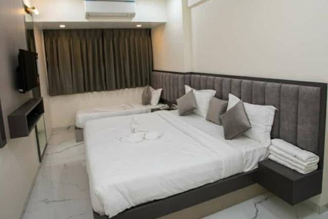 Super deluxe triple room