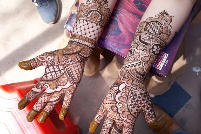 Designer mehendi