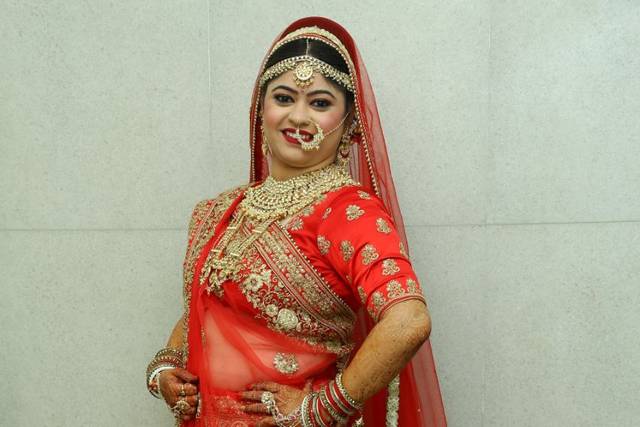 Bridal makeup
