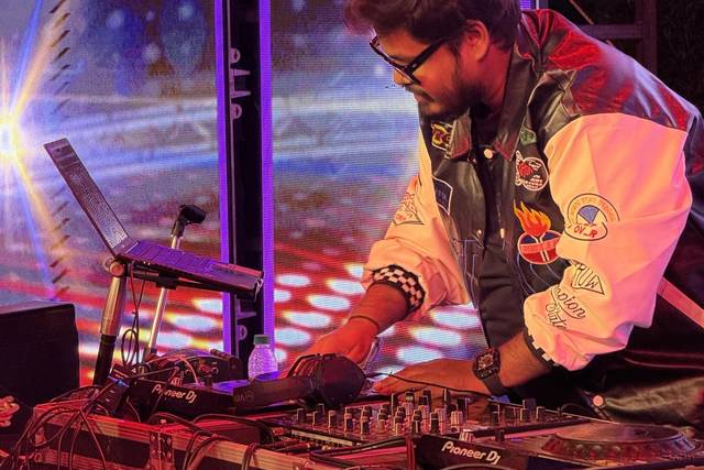 Vibe With Bhumik