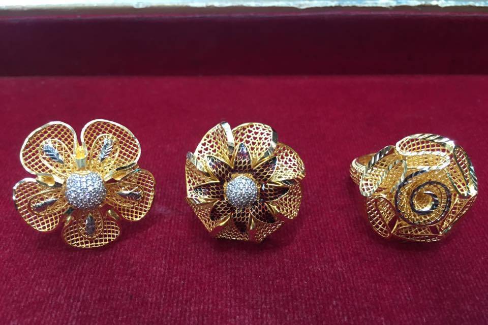 Shri Radhika Jewellers