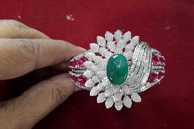 Shri Radhika Jewellers