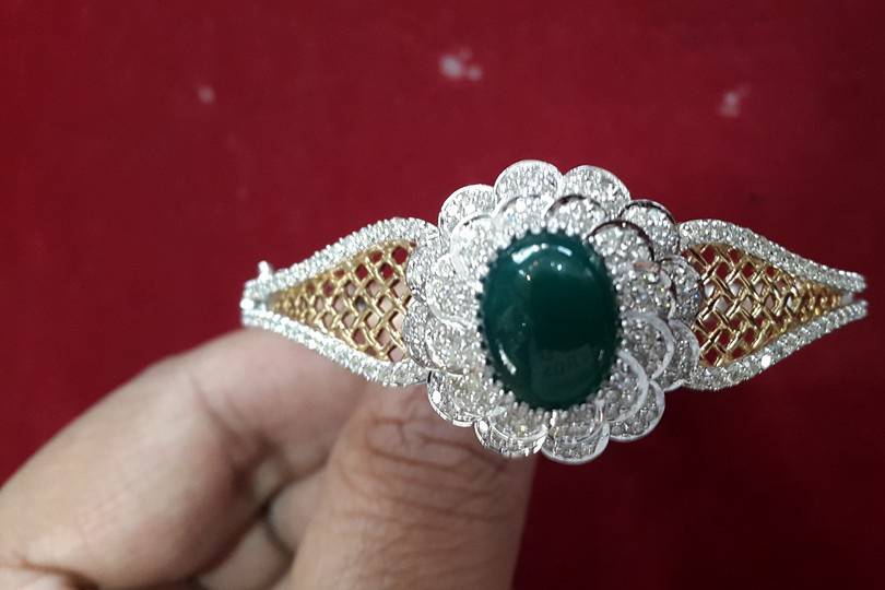 Shri Radhika Jewellers