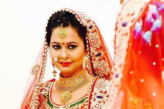 Vanshika Makeovers, Meerut
