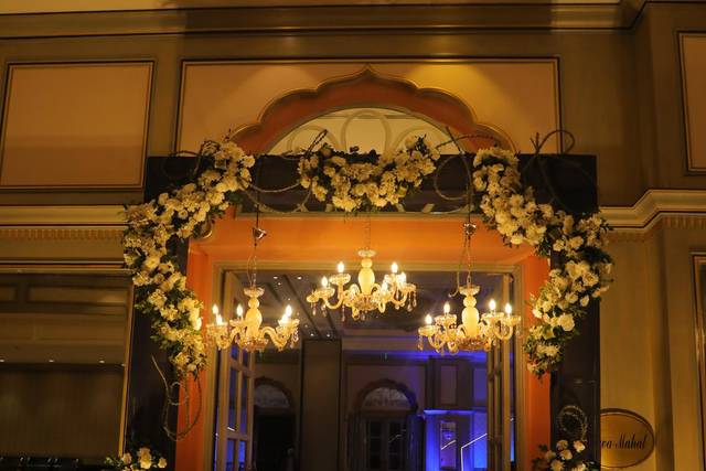 Entrance decor