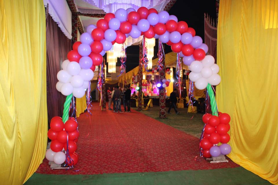 Entrance View Decor