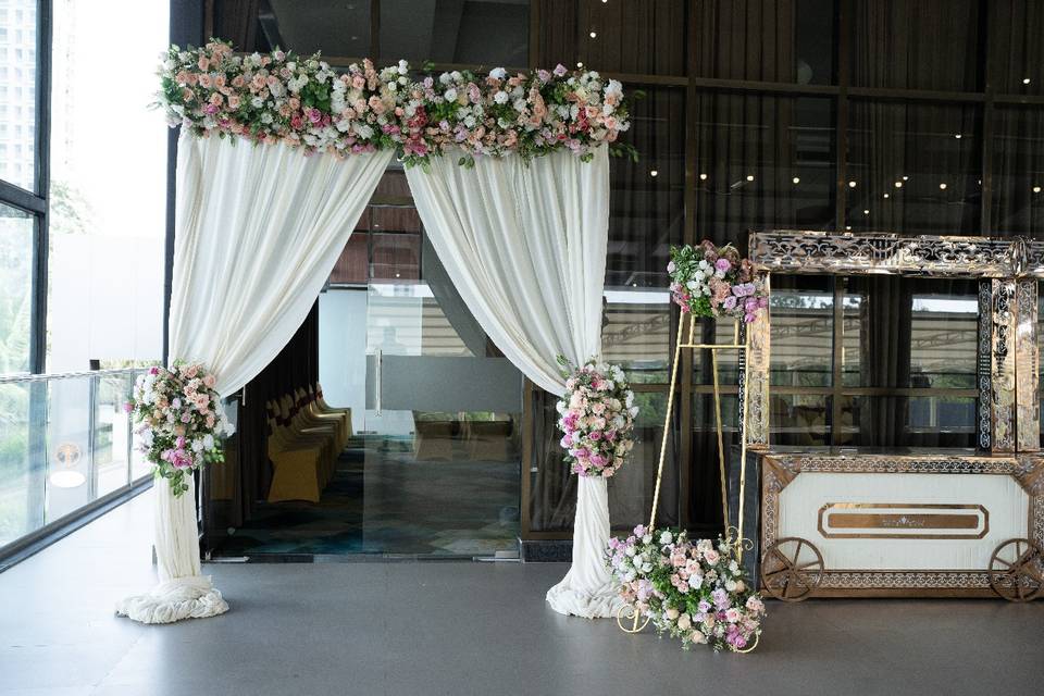 Entrance decor