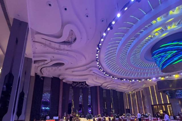 Infinity hall