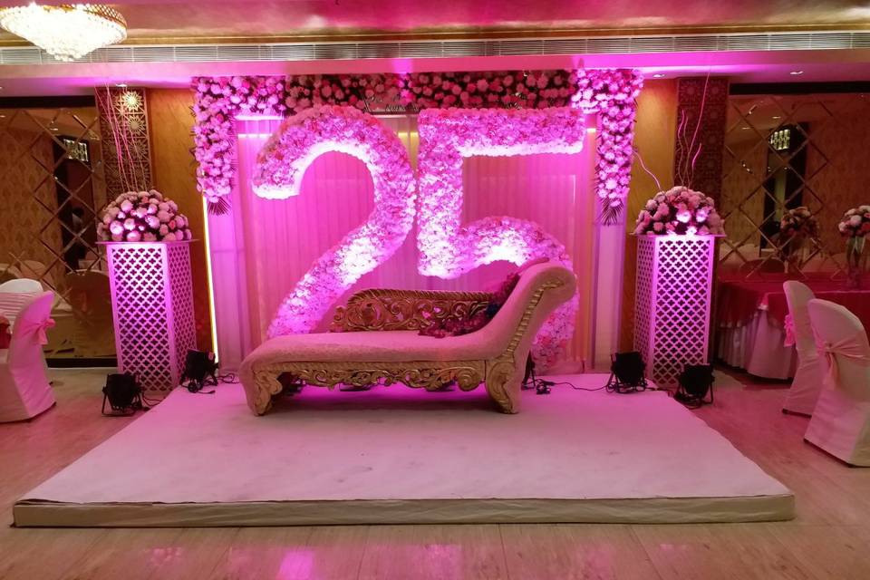 25th Wedding Anniversary Decor