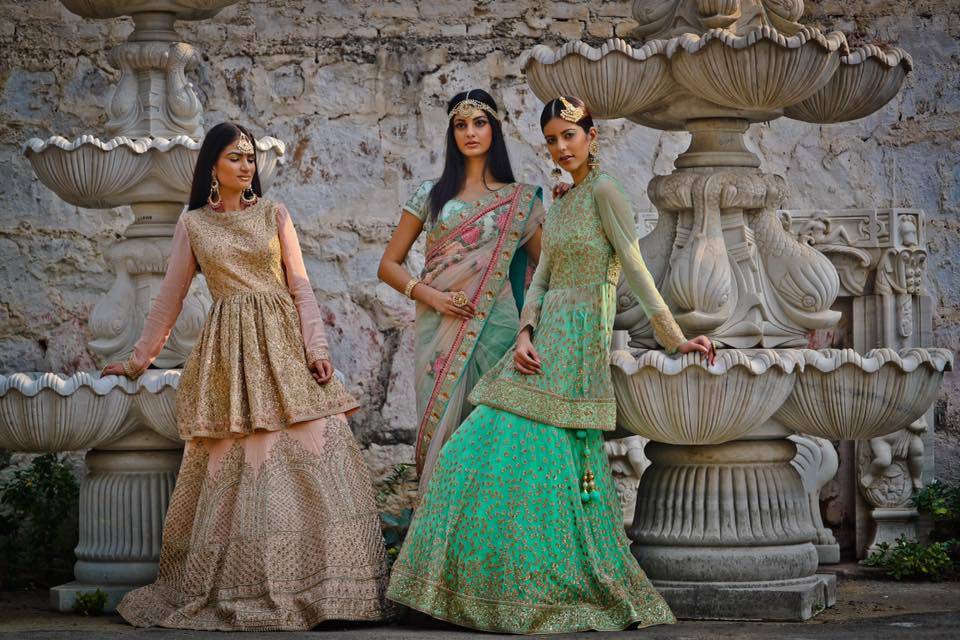 The Bride Donned A Sabyasachi Lehenga On 'Anand Karaj', Draped Nauvari Saree  At Her Marathi Wedding