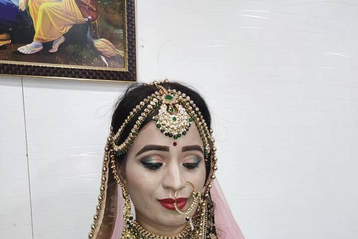 Bridal makeup