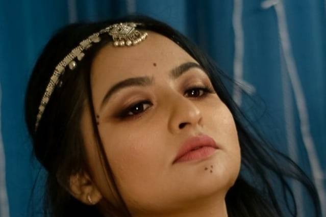 Party makeup