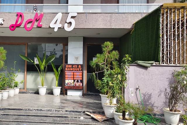DM-45 Hotel & Banquet
