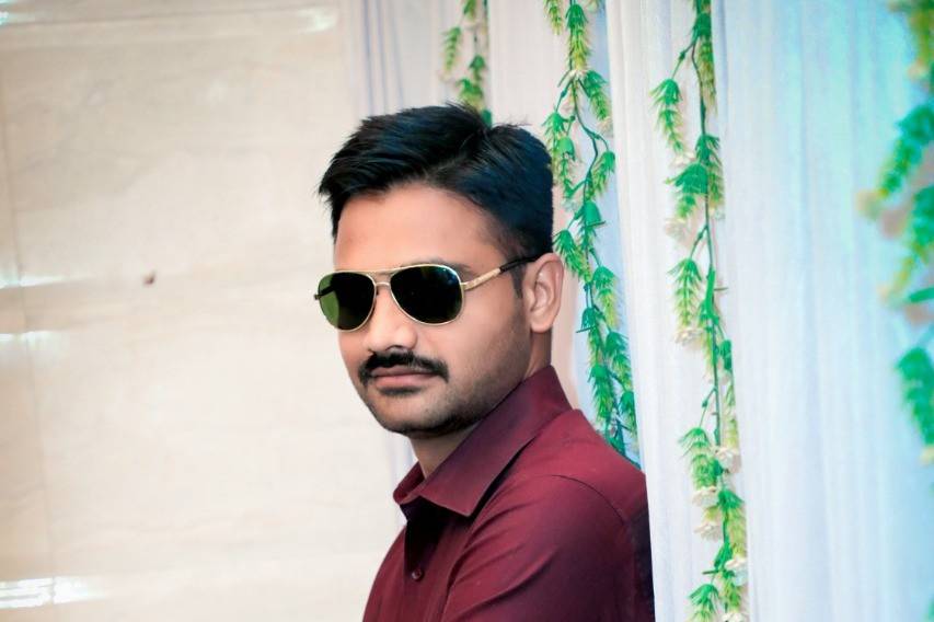 Groom