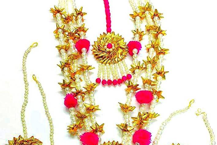 Floral jewellery