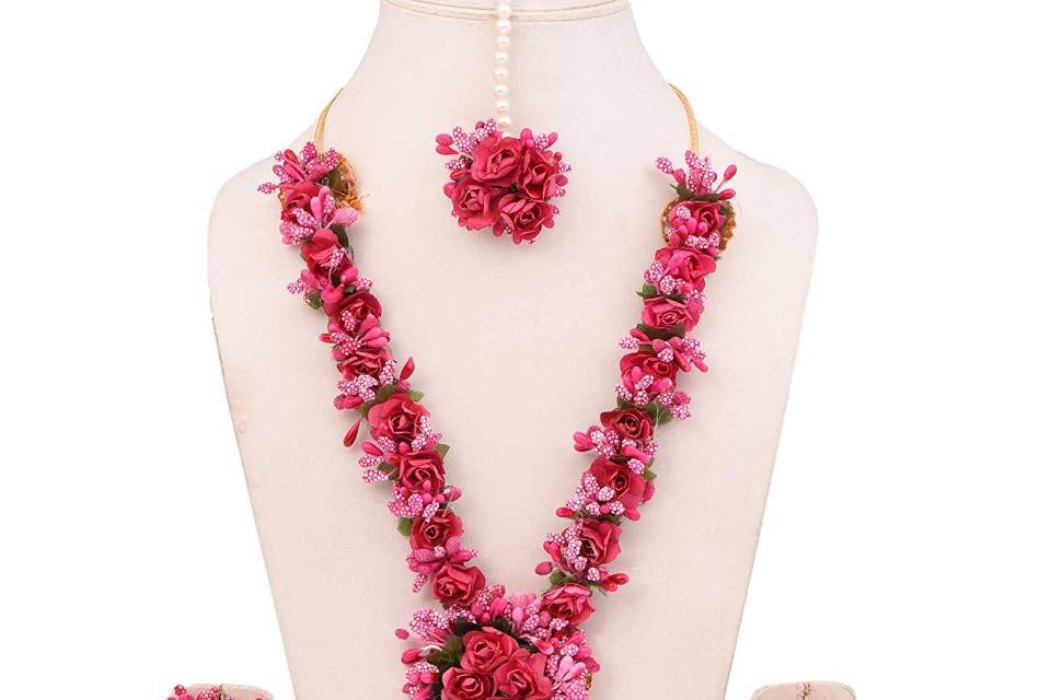 Floral jewellery